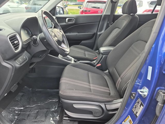 Used 2025 Hyundai Venue SEL FWD image 24