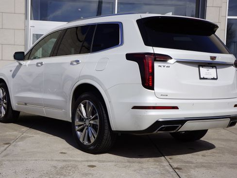 Used 2025 Cadillac XT6 Premium Luxury w/ Platinum Package image 9