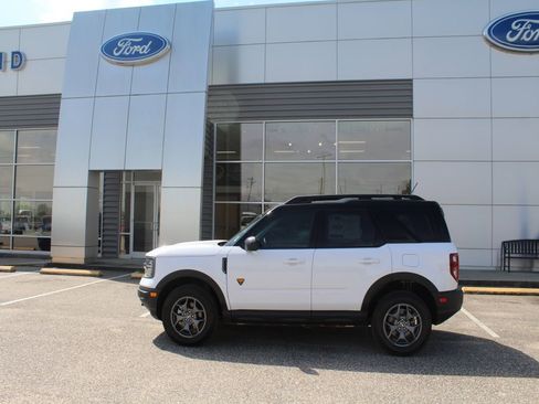 Used 2022 Ford Bronco Sport Badlands w/ Premium Package image 11