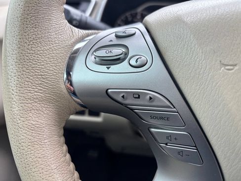 Used 2015 Nissan Murano Platinum w/ Platinum Technology Package AWD/4WD image 16