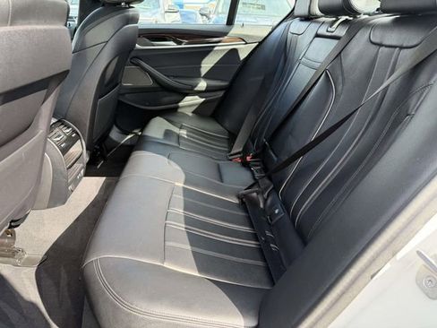 Used 2022 BMW 530i image 10