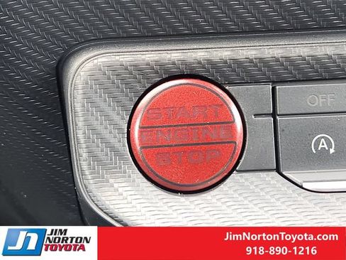 Used 2024 Ford Mustang Coupe RWD image 21