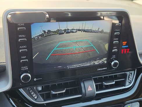 Used 2021 Toyota C-HR LE FWD image 19