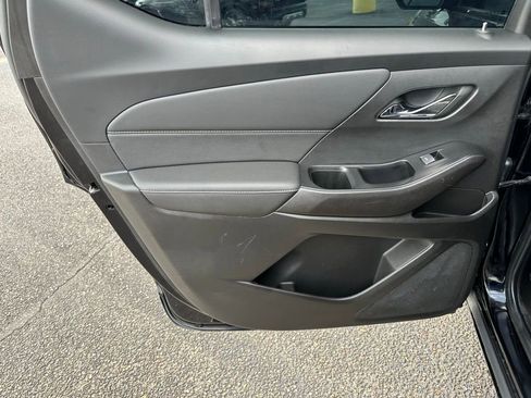 Used 2023 Chevrolet Traverse Premier w/ Redline Edition image 16