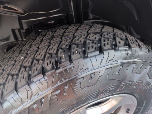 Used 2021 Jeep Wrangler Sport AWD/4WD image 28