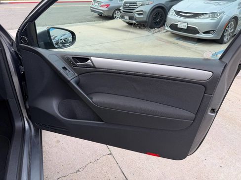 Used 2012 Volkswagen Golf TDI image 34