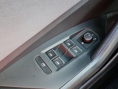 New 2026 Volkswagen Jetta SE image 13