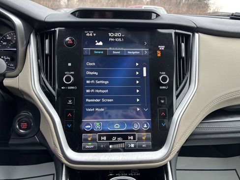 Used 2023 Subaru Outback Limited image 14