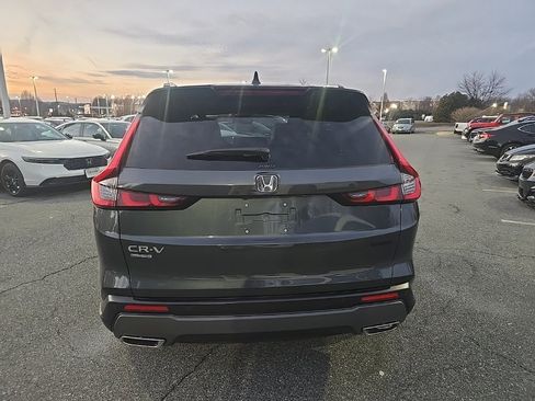 Used 2025 Honda CR-V Sport-L image 7