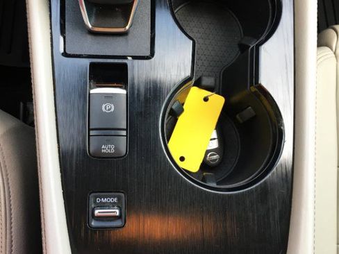 Used 2021 Nissan Rogue SL w/ Premium Package image 26