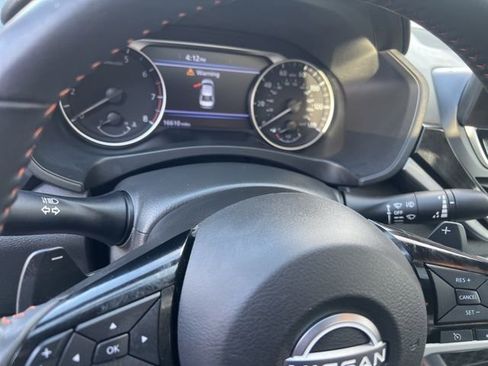 Used 2024 Nissan Altima 2.5 SR w/ SR Premium Package image 12