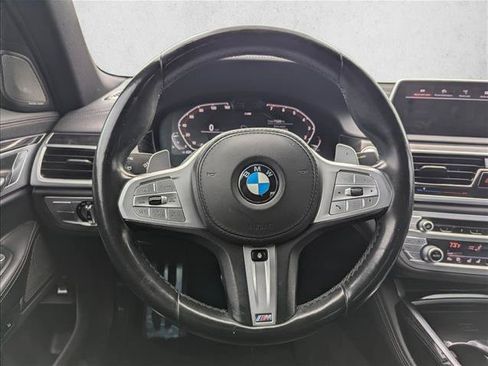 Used 2021 BMW 740i w/ Luxury Rear Seating Package RWD image 15