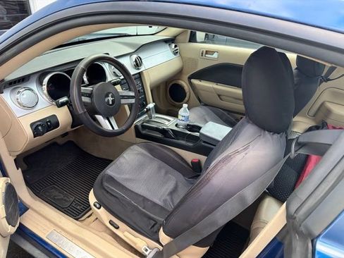 Used 2009 Ford Mustang Premium RWD image 8