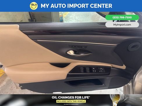 Used 2019 Lexus ES 350 w/ Accessory Package 2 FWD image 10