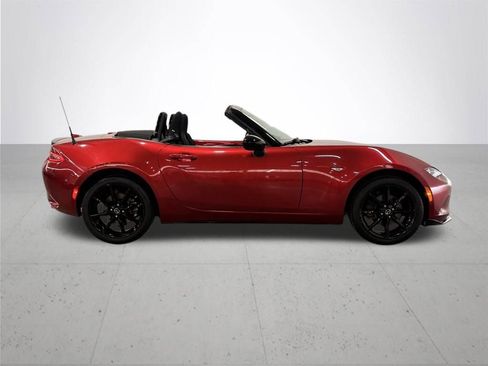 Used 2019 MAZDA MX-5 Miata Club image 9