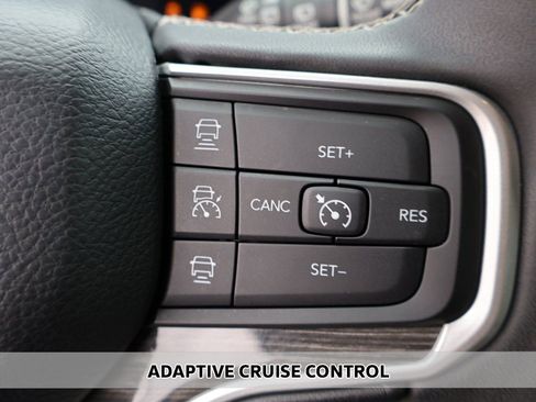 Used 2022 Jeep Wagoneer Series II w/ Premium Group I image 6