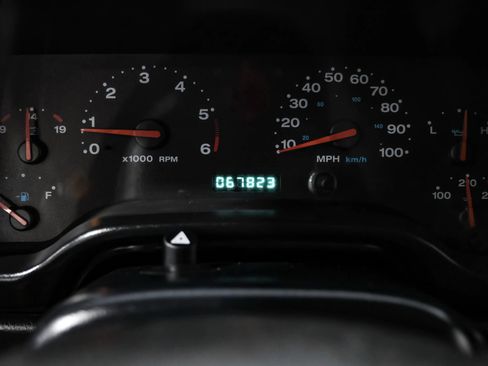 Used 2004 Jeep Wrangler Rubicon w/ Dual Top Group image 23