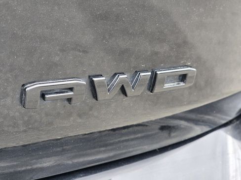 Used 2024 GMC Terrain SLE w/ Elevation Edition AWD/4WD image 23