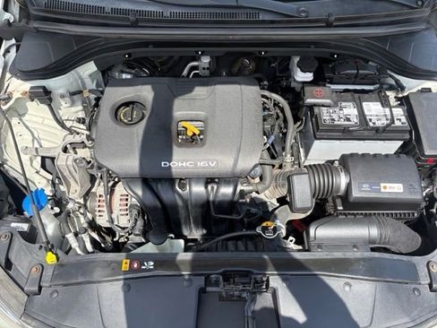 Used 2018 Hyundai Elantra SEL w/ Cargo Package FWD image 26