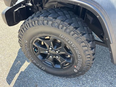 Used 2023 Jeep Wrangler Unlimited w/ Sun & Screen Package AWD/4WD image 8