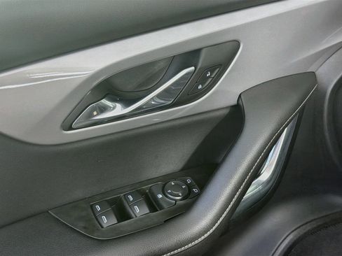 Used 2025 Chevrolet Blazer LT FWD image 15