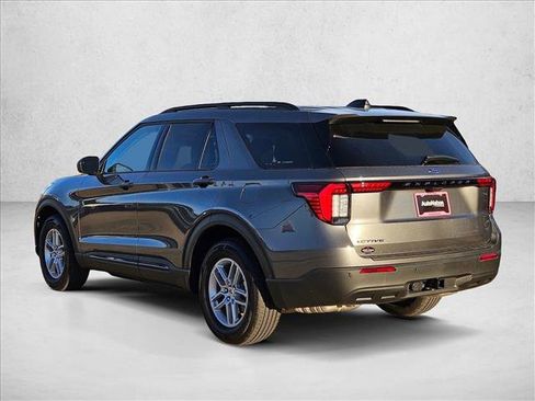 New 2026 Ford Explorer Active RWD image 9