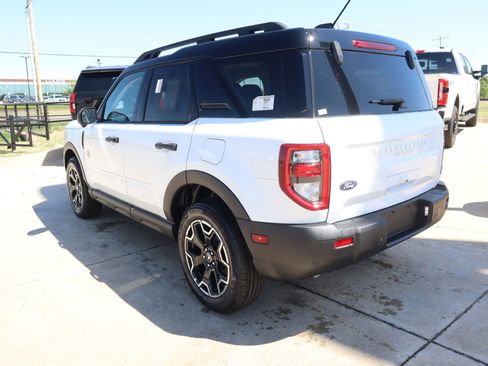 New 2026 Ford Bronco Sport Outer Banks w/ Outer Banks Tech Package+ AWD/4WD image 23