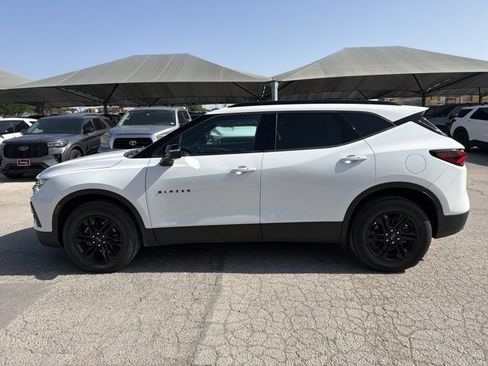 Used 2021 Chevrolet Blazer LT FWD image 3