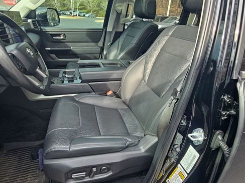 Used 2023 Toyota Tundra Limited w/ Power Package image 5