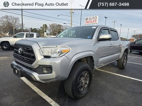Used 2016 Toyota Tacoma SR image 1