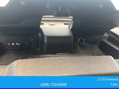 Used 2016 Ford F350 Platinum w/ Platinum Package AWD/4WD image 23