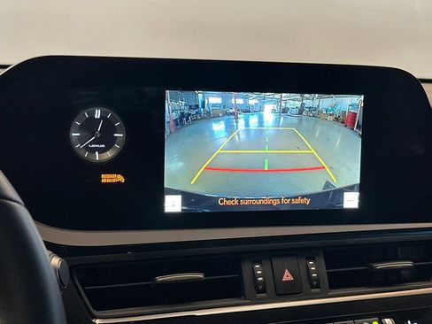 Certified 2025 Lexus ES 350 w/ Accessory Package (Z2) FWD image 18