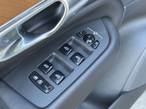 Certified 2023 Volvo XC90 B5 Plus w/ Protection Package Premier image 15