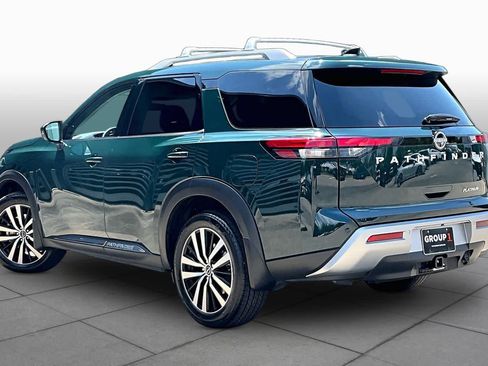 Certified 2025 Nissan Pathfinder Platinum w/ Cargo Package FWD image 12