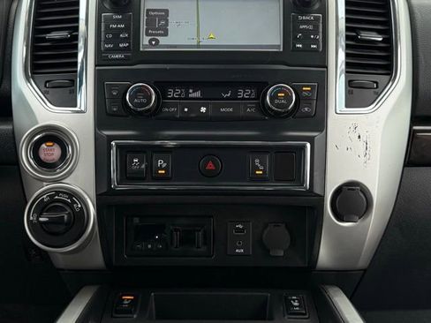 Used 2016 Nissan Titan XD image 26