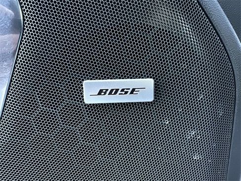 Used 2024 Chevrolet Suburban Premier w/ Premium Package image 17