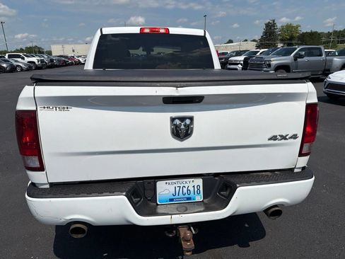 Used 2017 RAM 1500 Express w/ Express Value Package AWD/4WD image 6