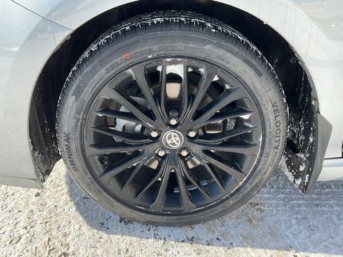 Used 2022 Toyota Camry SE image 9