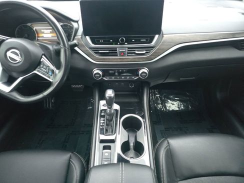 Used 2024 Nissan Altima 2.5 SL image 12