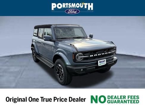 New 2025 Ford Bronco Outer Banks image 1