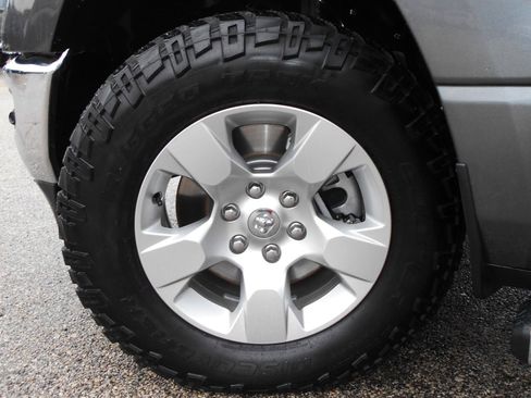 Certified 2019 RAM 1500 Big Horn AWD/4WD image 10
