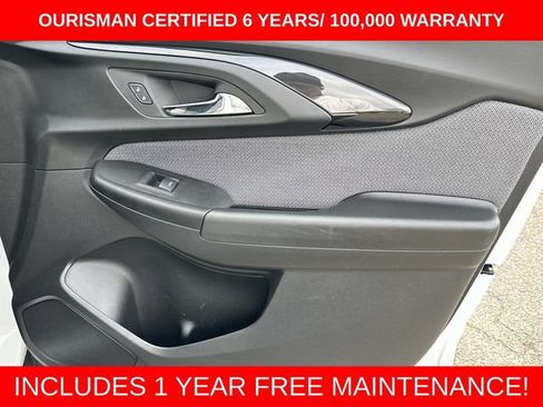 Used 2023 Chevrolet TrailBlazer LT w/ Convenience Package AWD/4WD image 8