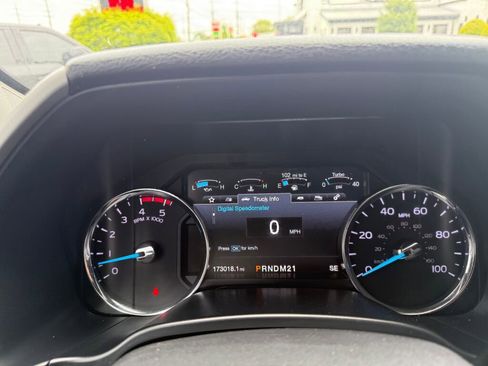 Used 2018 Ford F250 Lariat w/ Chrome Package AWD/4WD image 11