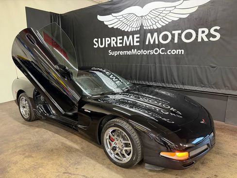 Used 2002 Chevrolet Corvette Z06 w/ Memory Pkg image 9