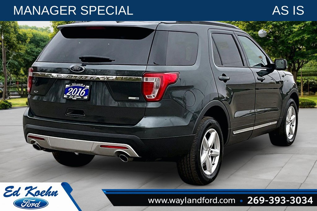 Used 2016 Ford Explorer XLT w/ Equipment Group 201A AWD/4WD image 12