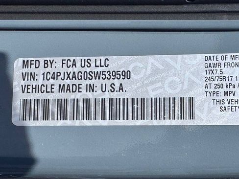 Used 2025 Jeep Wrangler Sport AWD/4WD image 39