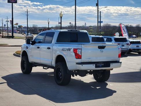 Used 2017 Nissan Titan PRO-4X image 4