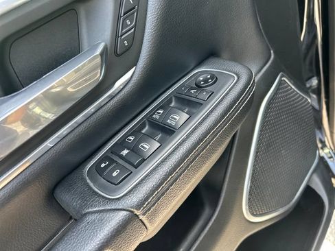 Used 2020 RAM 1500 Laramie w/ Sport Appearance Package AWD/4WD image 11