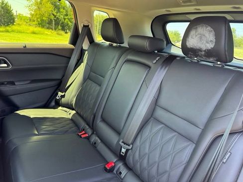 Used 2023 Nissan Rogue Platinum w/ Platinum Premium Package FWD image 12