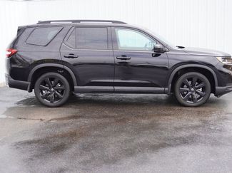 Used 2025 Honda Pilot Black Edition video 2
